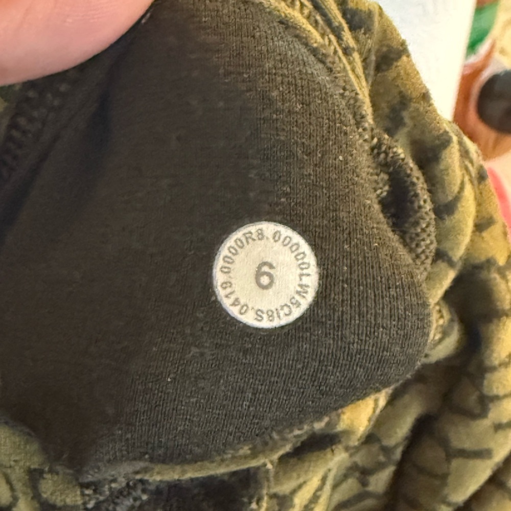 LULULEMON Leggins Womens Size 6 Olive Green - Picture 10 of 10